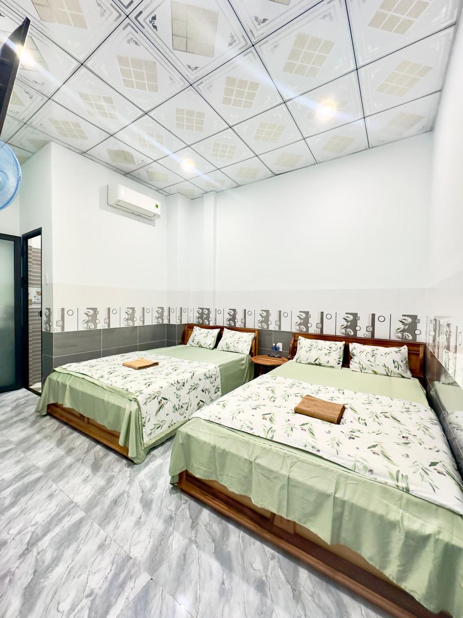 Thuan Vuong Homestay Vĩnh Hy Exterior foto